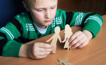 Niko nije znao da 9-godišnjak 2 godine živi sam, jer je bio čist i dobar đak: A kad su ušli u njegov dom skamenili su se