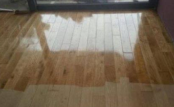 U VODU ZA BRISANJE PODOVA DODAJTE 1 KAŠIKU OVOG ZAČINA: Svi kažu da djeluje, PODOVI ĆE SE BLISTATI