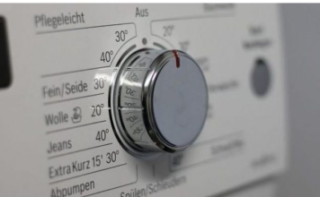 Stavite 1 sastojak u veš mašinu i podesite program na 60°C: Izbaciće sve nečistoće i prati kao nova