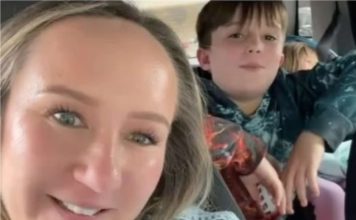 Otišla sa sinom na ručak pa zatekla baku da konobariše: Zbog onoga što je učinila rasplakao se CIJELI SVIJET (VIDEO)