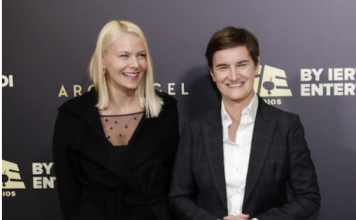Godinama je sa Anom Brnabić, a ovo je svima promaklo: Detalj iz biografije Milice Đurđić je PRAVA ENIGMA