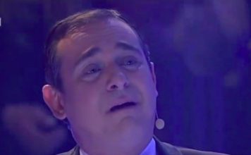 Svi se iznenade kad čuje kako je zaista sahranjen Marko Živić, suze same teku: “Nije mi odgovorio na poruku, a onda šok, jauk, neverica, praznina”