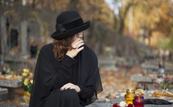 Stav crkve je jasan: EVO KOLIKO DUGO TREBA DA SE NOSI CRNINA NAKON SMRTI BLISKE OSOBE