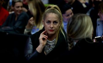 OVO MALO KO ZNA – Obe ih znate, ali ih nikada ne biste povezali: Ovo je majka Hristine Popović (foto)