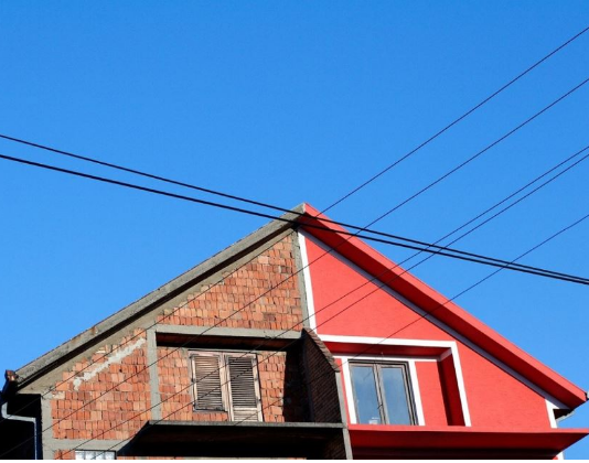 Nema ko nije zastao ispred ove kuće u Srbiji: Na njoj se nalazi vrhunac statusnog simbola svih gastarbajtera, zaboravite na zlatne lavove i versaće šaru