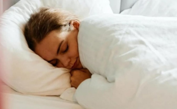 Večeras OBAVEZNO stavite OVO ispod jastuka: Dok vi spavate NOVAC će početi da se GOMILA