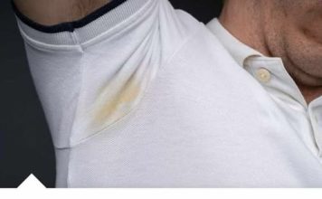 JEDNO SREDSTVO KOJE SVI IMAMO U KUĆI SKIDA SVE FLEKE SA ODEĆE KAO RUKOM, NIKAD NAM NE BI PALO NA PAMET