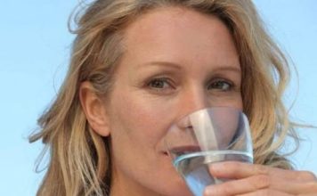 ŽENE U 50-tim MORAJU DA UZIMAJU OVAJ MINERAL Usporava starenje, sprečava bolest a u određenoj hrani ga ima najviše!