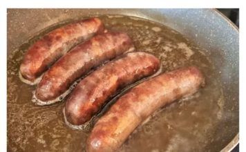 Poznati svjetski kuhar tvrdi da pogrešno pržimo kobasice: KAŽE DA JE JEDINO OVAKO ISPRAVNO