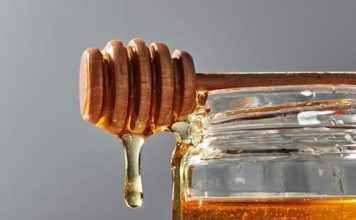 Pomaže li med stvarno kad nas boli grlo ili je to samo mit?