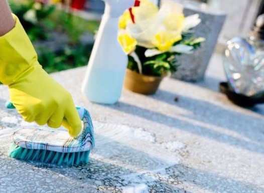 Šta ne smete da koristite za čišćenje spomenika? Najčešće greške koje dovode do oštećenja, i kako ih ispraviti