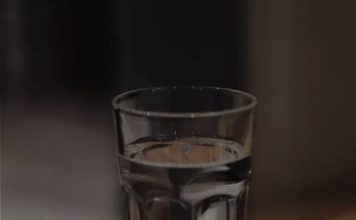 Pijte vodu sa malo ovog začina svako jutro i samo gledajte kako se salo brzo topi