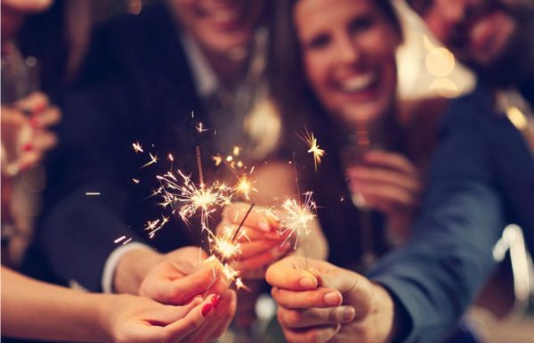 OVO NE OBLAČITE NI ZA ŽIVU GLAVU – Zabranjena boja garderobe za Novu godinu, veruje se da donosi nesreću!