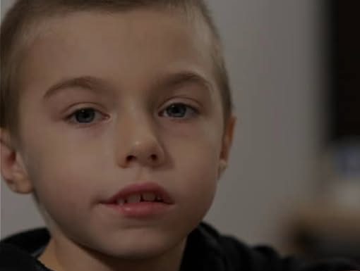 RANI ZNACI AUTIZMA KOJE RODITELJI ČESTO ZANEMARUJU: Prvi simptomi vide se već pri odlasku na spavanje i tokom obroka