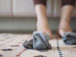 Nikad ne ostavljajte čarape pored kreveta: Kada vidite šta radi vašoj energiju i snu, odmah ćete prestati