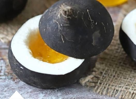 REŠITE SE ŠLAJMA IZ PLUĆA I GRLA: Sve što će vam trebati je prirodni eliksir od meda i rotkve