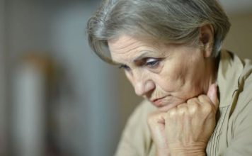 Pitala sam snaju da li mogu da dođem na prvi rođendan unuka, a onda je usledio šok: Njen odgovor mi još uvek odzvanja u glavi