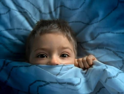 Kako narcisoidni roditelji dugoročno povrjeđuju svoju djecu (i kako se zaštititi)