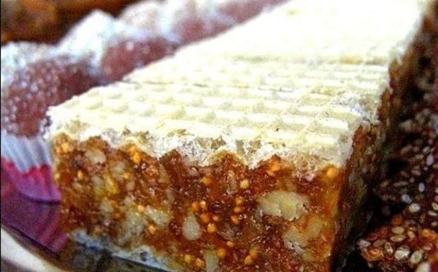 OBLANDA OD SMOKVI! ZA SVE KOJI VOLE BOGATI UKUS KOLACA, SA SMOKVAMA I ORASIMA…