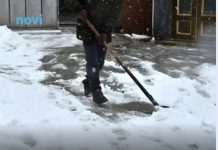 Kada čistite snijeg, uvijek na lopatu pospite ovaj jedan sastojak: Sve će ići mnogo brže i lakše