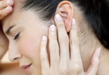 Sve više ljudi obolijeva od tumora u uhu: PRVI SIMPTOM OPASNOG KANCERA!