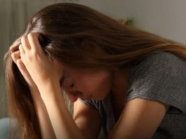 Kako postupiti kada vas izda bliska osoba, psiholozi objasnili šta da im kažete, ovo je gore nego išta