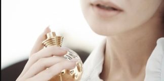 Zašto parfem na nekim traje cijeli dan, a na vama nestane za sat? Evo tajne dugotrajnog mirisa