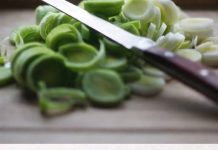 IZ NEPOZNATOG RAZLOGA JE IZBJEGAVAMO, A BILJKA LIJEČI 6 OPAKIH BOLESTI: Jest ćete ga kao ludi nakon ovoga!