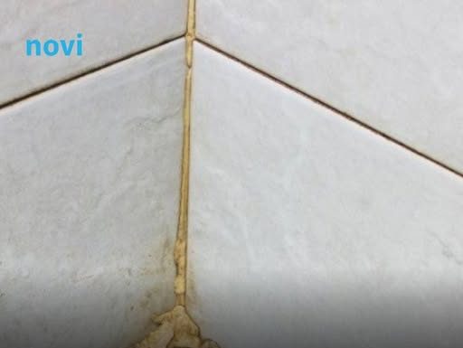 Kako da očistite ćoškove u tuš kabini? Razara kamenac, skine svu buđ i pločice čiste kao suza