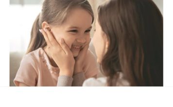 Ako želite da odgajite snažnu ćerku, naučite je ovih 6 životnih veština