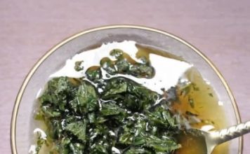 Med i kopriva: Samo 2 kašike dnevno! Liječi anemiju, migrenu, žuč, jetru, poremećaj sna – RECEPT