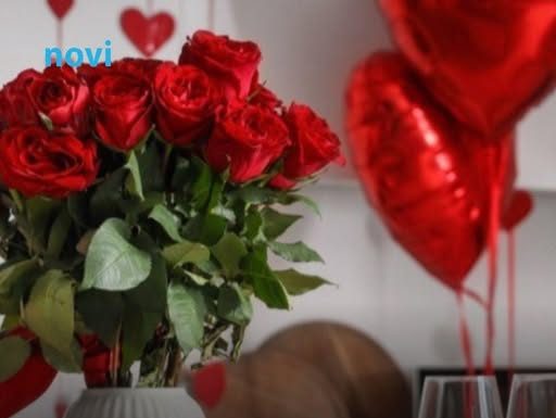 Cvijeće u vazi neće uvenuti mjesec dana! Cvjećarka otkrila trik koji koristi za svježinu