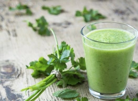 Napitak od peršuna čiji učinak šokira doktore: Smanjite holesterol i otopite masne naslage