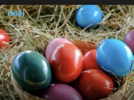 Bez sirćeta, skupe farbe i pucanja: Uz 1 stvar iz špajza jaja će biti jarka kao sa slike