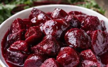 Koliko sirova ishrana može biti korisna: “Imam 60 godina i ovo mi je uklonilo mast iz jetre i potpuno očistilo moje debelo crijevo”