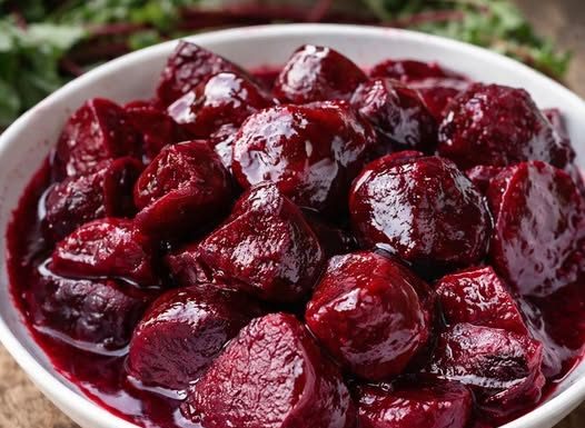 Koliko sirova ishrana može biti korisna: “Imam 60 godina i ovo mi je uklonilo mast iz jetre i potpuno očistilo moje debelo crijevo”