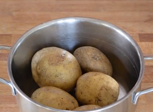Greške pri kuhanju krompira, izbjegnite ih i biće ukusniji