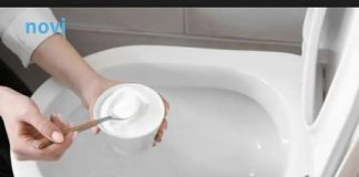 Otkrila sam jeftin način da lako očistim wc šolju: 1 kašika ovog praha uklanja i kamenac