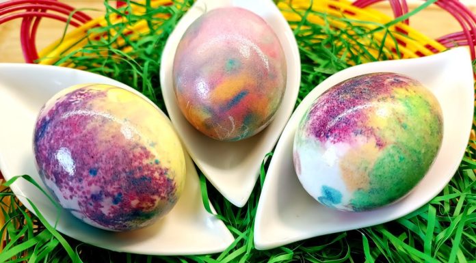 Farbanje jaja folijom je NAJJEDNOSTAVNIJA TEHNIKA: Izgledaju kao umjetnička djela
