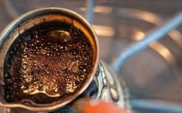 Voda za kafu ne smije 2 puta da proključa, ni slučajno – a evo zašto: Postoji jako dobar razlog, ne igrajte se