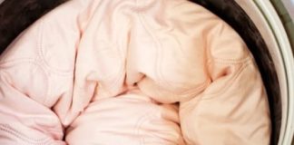 Kako oprati ogroman jorgan kod kuće? Ako ne može da stane u mašinu, ovo su zlatni trikovi starih domaćica