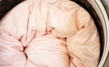 Kako oprati ogroman jorgan kod kuće? Ako ne može da stane u mašinu, ovo su zlatni trikovi starih domaćica