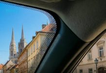 Neki vozači tek sad otkrili čemu služe crne tačkice na vjetrobranskom staklu