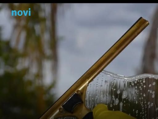 Sipajte omekšivač za veš na prozore, zablilstaće kao nikad