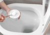 Ubacite kesicu ovog začina u WC-šolju: Preko noći otapa naslage i prljavštinu