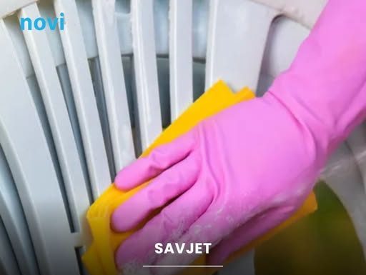 Plastične stolice će ponovo zablistati: Potrebna su vam samo 2 sastojka koja već imate u kuhinji
