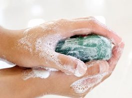 Ovih 8 problema riješava obični sapun, zanemarujemo ga, a kupujemo skupa sredstva