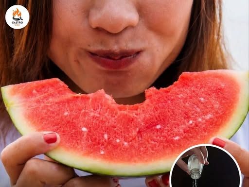 Zašto ljudi odjednom stavljaju sol na lubenicu? Mnogi se kunu da je okus bolji, a postoji i znanstveno objašnjenje