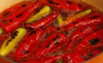 Pečene paprike sa belim lukom – zimnica puna ukusa