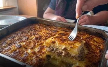 Musaka će biti sočna, a krompir mekan: Preliv od 2 sastojka daje joj poseban ukus